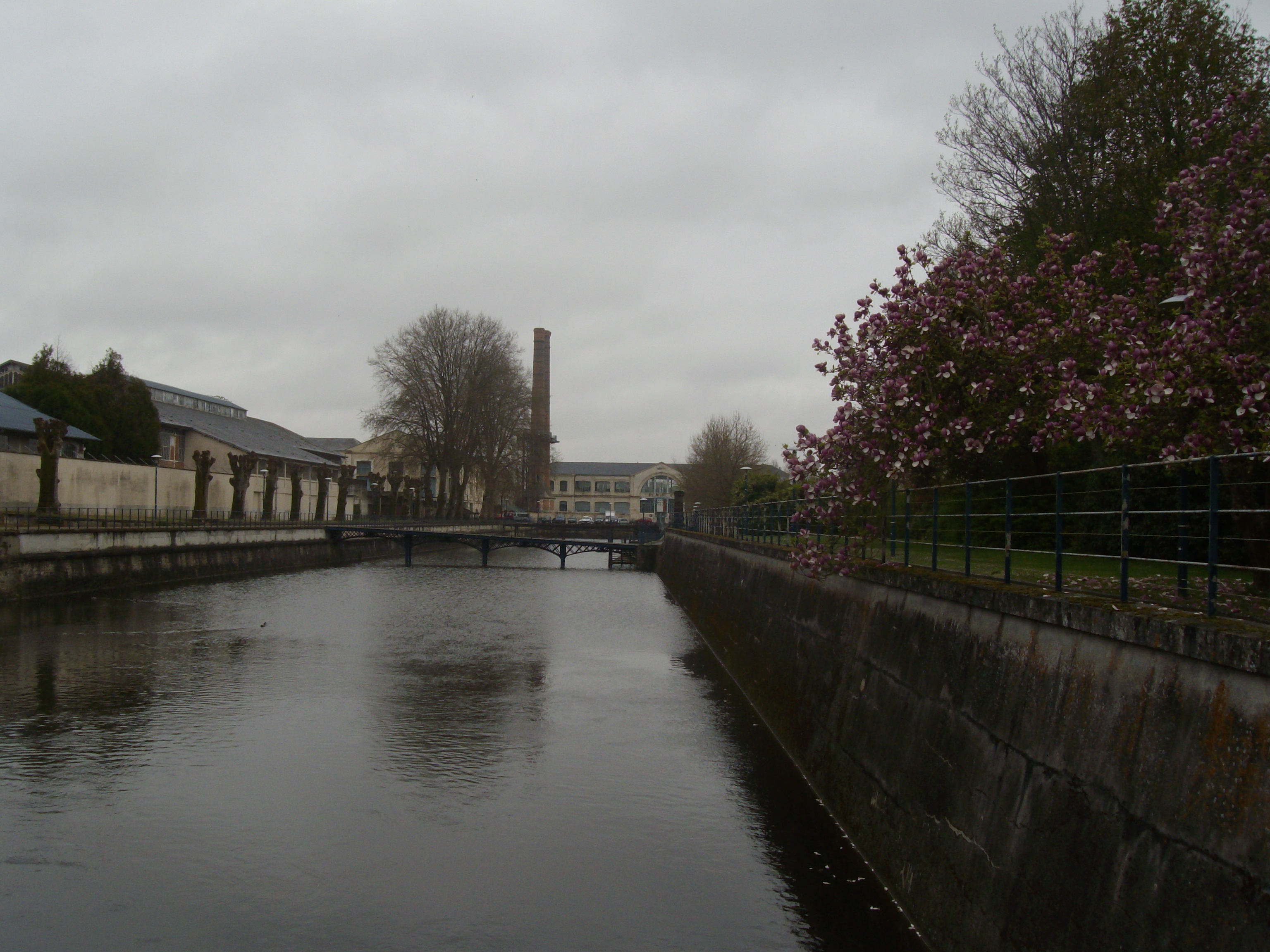 Le canal de la manufacture de Châtellerault