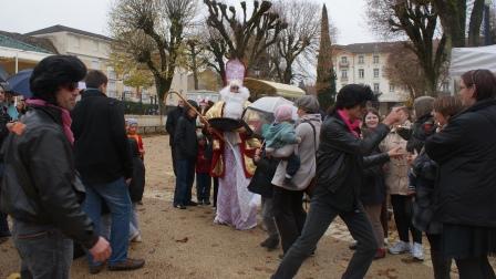 st-nicolas12 Arrivée sécurisée du saint homme! juste sorti de sa nicolas-mobile